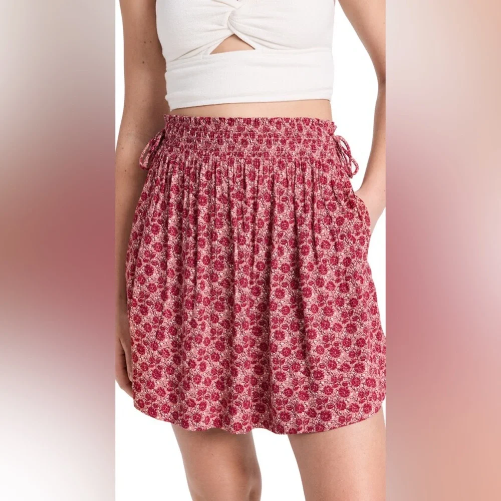 Faherty Emery smocked floral skirt size medium red